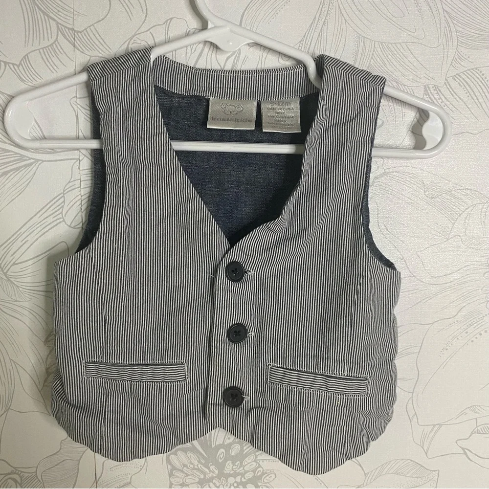 Stylish Kids Vest bundle (12months)